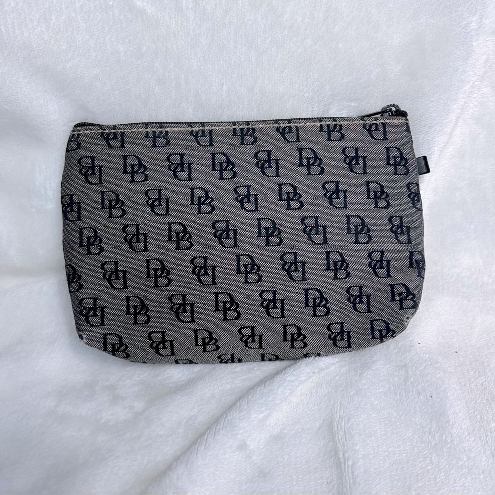 Dooney & Bourke | coin holder
